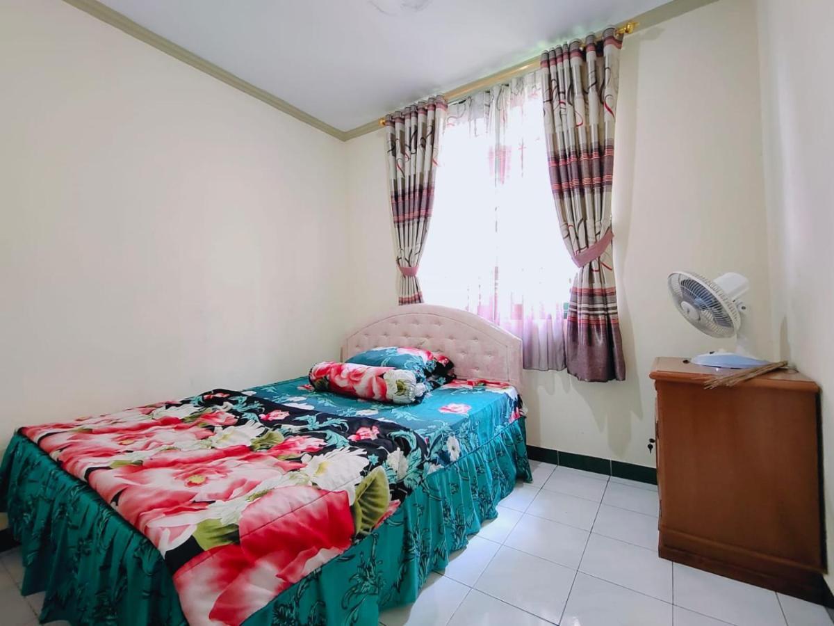 Villa Semesta Cikundul Εξωτερικό φωτογραφία